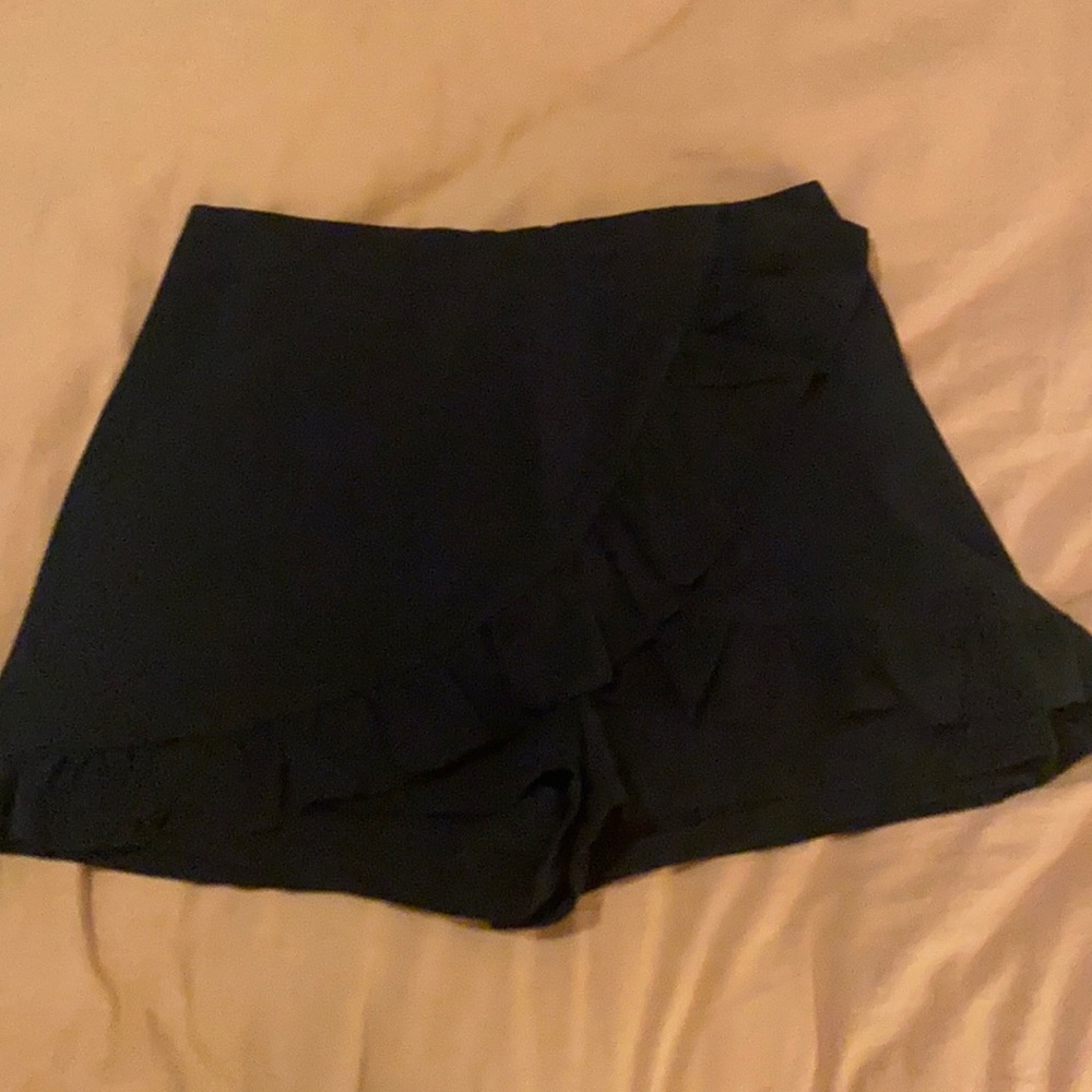 Black ruffle skort